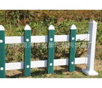 綠化護(hù)欄的新選擇 塑鋼PVC護(hù)欄的優(yōu)勢與應(yīng)用
